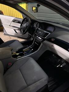 2017 Honda Accord LX   - Photo 8 - Denver, CO 80204