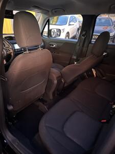 2017 Jeep Renegade Latitude   - Photo 9 - Denver, CO 80204