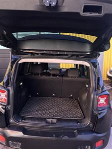 2017 Jeep Renegade Latitude   - Photo 6 - Denver, CO 80204