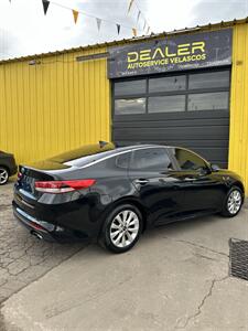 2017 Kia Optima LX - Photo 3 - Denver, CO 80204
