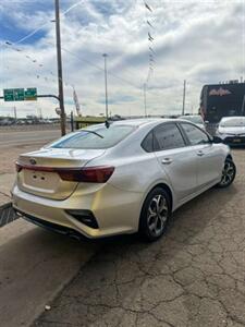2020 Kia Forte FE   - Photo 3 - Denver, CO 80204