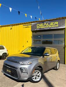 2022 Kia Soul LX   - Photo 3 - Denver, CO 80204