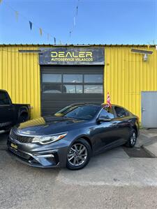 2020 Kia Optima LX   - Photo 2 - Denver, CO 80204