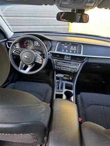 2020 Kia Optima LX   - Photo 6 - Denver, CO 80204