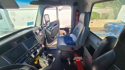 2016 Kenworth T680 - Photo 6 - Sun Valley, CA 91352