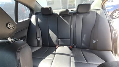 2015 BMW 3 Series 320i xDrive   - Photo 9 - Sun Valley, CA 91352