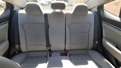 2017 Hyundai ELANTRA SE - Photo 12 - Sun Valley, CA 91352