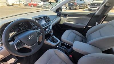 2017 Hyundai ELANTRA SE - Photo 10 - Sun Valley, CA 91352