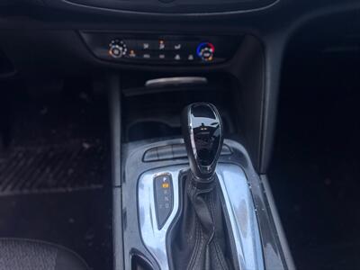 2019 Buick Regal Sportback Preferred - Photo 10 - Hobart, IN 46342