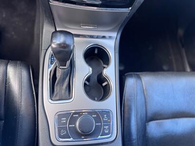 2019 Jeep Grand Cherokee High Altitude   - Photo 11 - Hobart, IN 46342