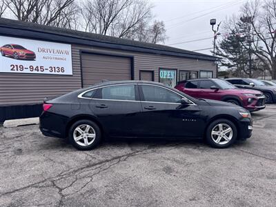 2021 Chevrolet Malibu LS - Photo 6 - Hobart, IN 46342