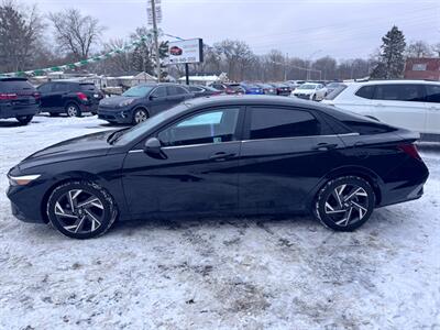 2024 Hyundai ELANTRA SEL   - Photo 4 - Hobart, IN 46342