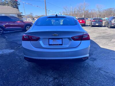 2021 Chevrolet Malibu LS   - Photo 5 - Hobart, IN 46342