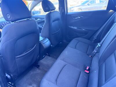 2021 Chevrolet Malibu LS   - Photo 8 - Hobart, IN 46342