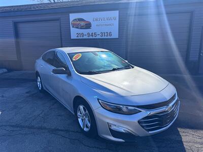 2021 Chevrolet Malibu LS   - Photo 1 - Hobart, IN 46342