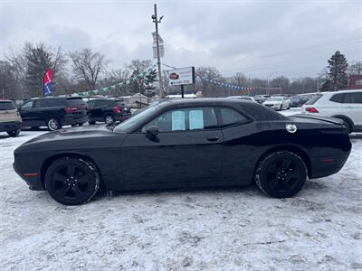 2018 Dodge Challenger SXT   - Photo 4 - Hobart, IN 46342