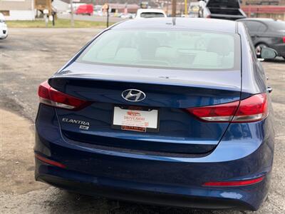 2018 Hyundai ELANTRA SE   - Photo 4 - Hobart, IN 46342