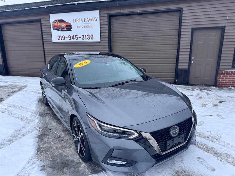 2021 Nissan Sentra SR   - Photo 1 - Hobart, IN 46342