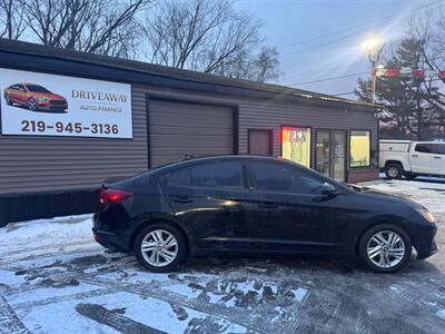 2019 Hyundai ELANTRA SE - Photo 6 - Hobart, IN 46342