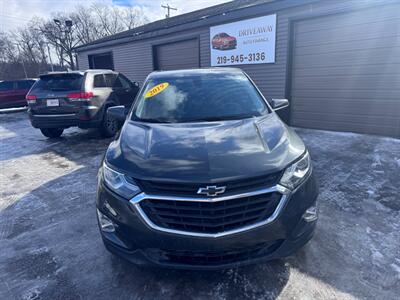 2019 Chevrolet Equinox LT   - Photo 2 - Hobart, IN 46342