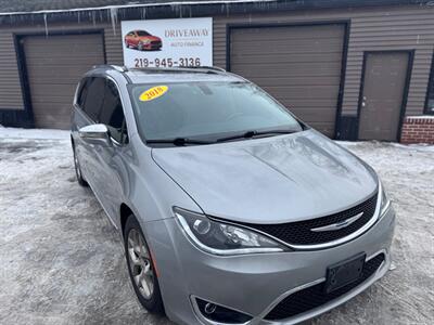 2018 Chrysler Pacifica Limited - Photo 1 - Hobart, IN 46342