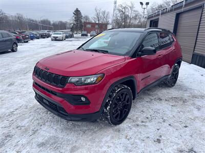 2023 Jeep Compass Latitude - Photo 3 - Hobart, IN 46342