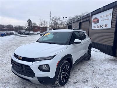 2025 Chevrolet Trailblazer LT   - Photo 3 - Hobart, IN 46342