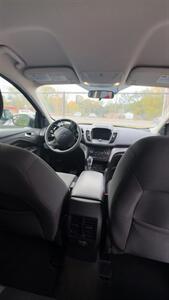 2019 Ford Escape SE - Photo 6 - Hobart, IN 46342