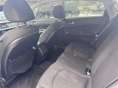 2020 Kia Optima LX - Photo 8 - Hobart, IN 46342