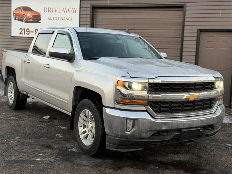 2018 Chevrolet Silverado 1500 LT   - Photo 1 - Hobart, IN 46342