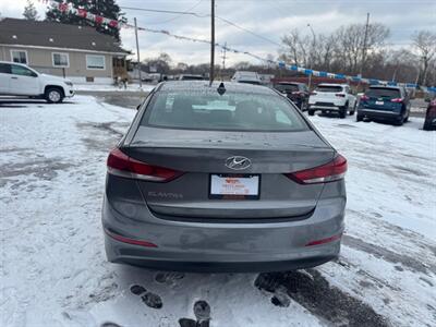 2018 Hyundai ELANTRA SEL   - Photo 4 - Hobart, IN 46342