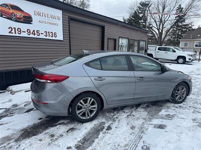 2018 Hyundai ELANTRA SEL   - Photo 5 - Hobart, IN 46342