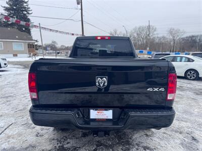 2019 RAM 1500 Classic Tradesman   - Photo 5 - Hobart, IN 46342
