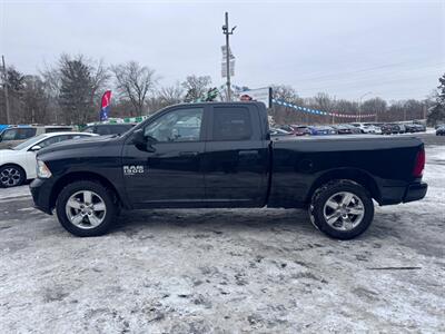 2019 RAM 1500 Classic Tradesman   - Photo 4 - Hobart, IN 46342