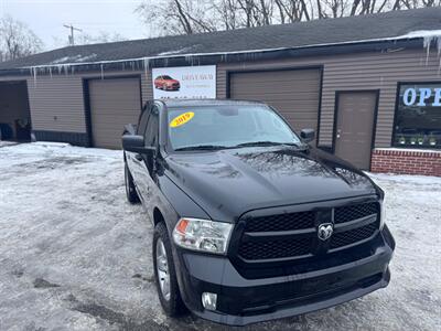2019 RAM 1500 Classic Tradesman   - Photo 1 - Hobart, IN 46342