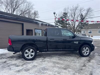 2019 RAM 1500 Classic Tradesman   - Photo 6 - Hobart, IN 46342