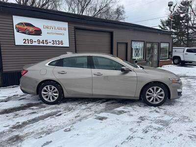 2022 Chevrolet Malibu LT   - Photo 5 - Hobart, IN 46342