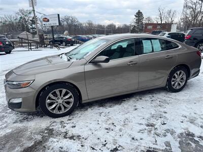 2022 Chevrolet Malibu LT   - Photo 3 - Hobart, IN 46342