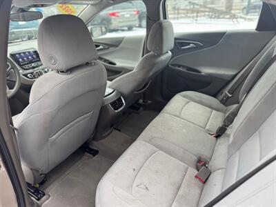 2022 Chevrolet Malibu LT   - Photo 7 - Hobart, IN 46342