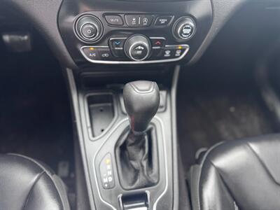 2019 Jeep Cherokee Latitude Plus - Photo 10 - Hobart, IN 46342