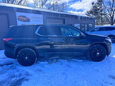 2021 Chevrolet Traverse LS   - Photo 6 - Hobart, IN 46342