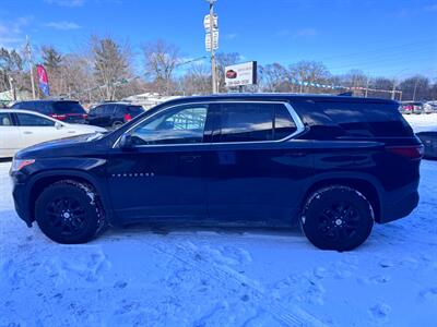 2021 Chevrolet Traverse LS   - Photo 4 - Hobart, IN 46342