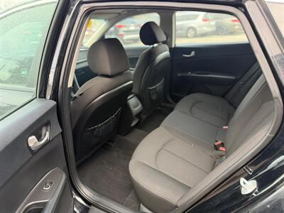 2017 Kia Optima LX - Photo 7 - Hobart, IN 46342