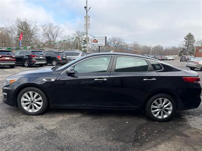 2017 Kia Optima LX - Photo 5 - Hobart, IN 46342