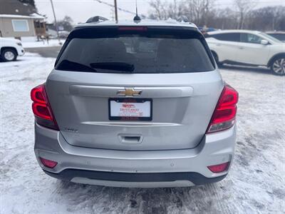 2021 Chevrolet Trax LT   - Photo 5 - Hobart, IN 46342