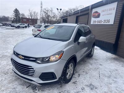 2021 Chevrolet Trax LT   - Photo 3 - Hobart, IN 46342