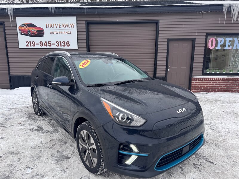 2022 Kia Niro EV S   - Photo 1 - Hobart, IN 46342