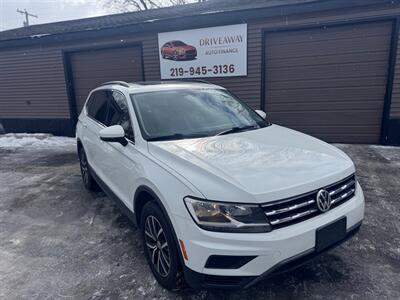 2020 Volkswagen Tiguan SE   - Photo 1 - Hobart, IN 46342