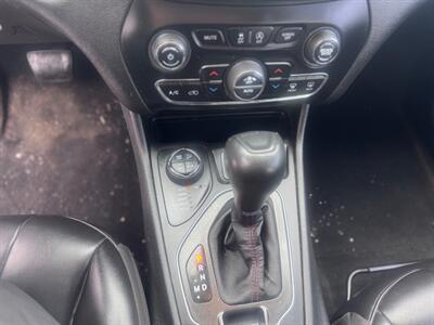 2021 Jeep Cherokee Trailhawk   - Photo 10 - Hobart, IN 46342