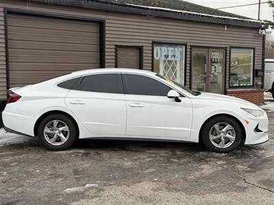 2022 Hyundai SONATA SE - Photo 5 - Hobart, IN 46342